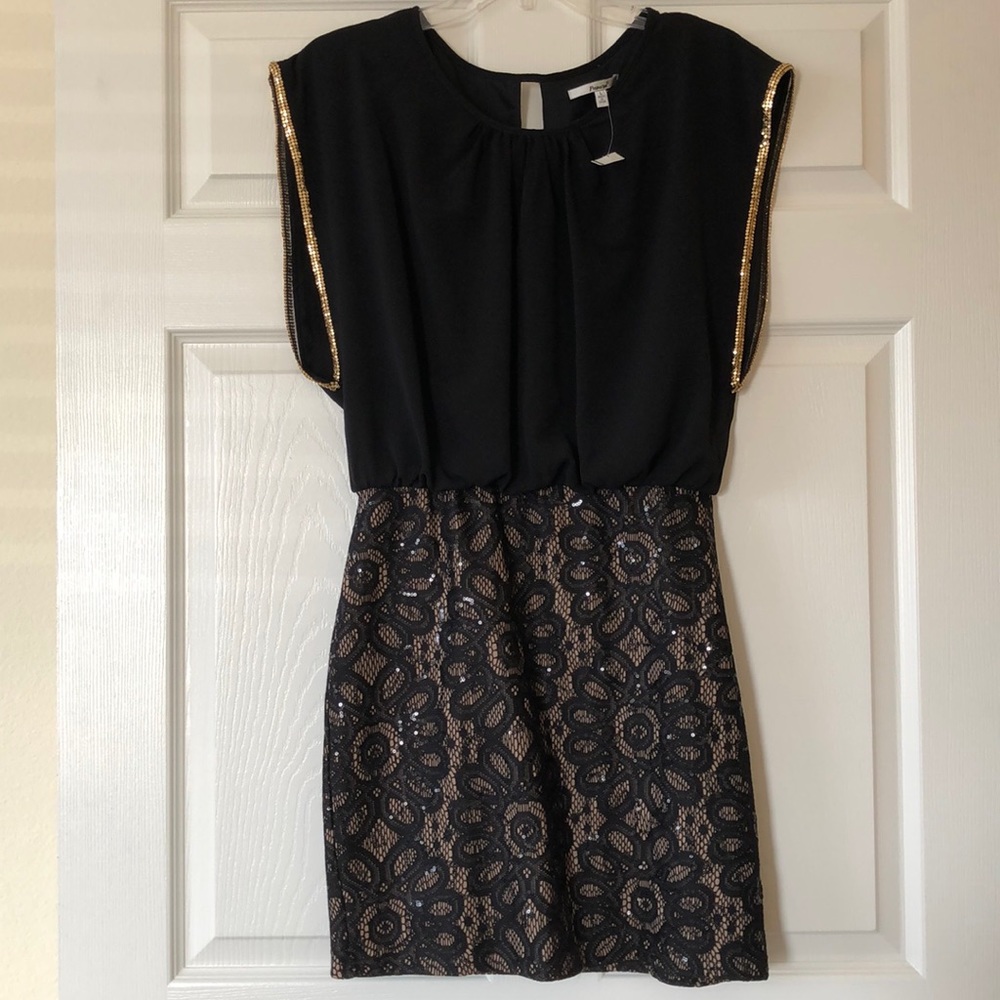 NEW! Young lady’s dress Papaya